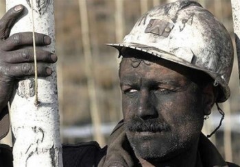 حداقل دستمزد 38 درصد هزینه های کارگران ایران را پوشش می دهد