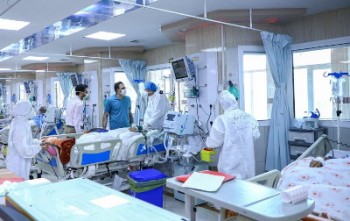 آمار مبتلایان به کرونا به هفت میلیون و ۵۶۱ هزار و ۹۲۵ نفر رسید آمار مبتلایان به کرونا به هفت میلیون و ۵۶۱ هزار و ۹۲۵ نفر رسید