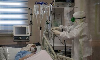 سه هزار و ۶۸۹ نفر از مبتلایان به کرونا در وضعیت وخیم بیماری قرار دارند سه هزار و ۶۸۹ نفر از مبتلایان به کرونا در وضعیت وخیم بیماری قرار دارند