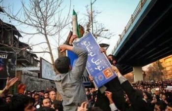 بسیج دانشجویی خواستار تغییر نام خیابان نوفل لو شاتو شد بسیج دانشجویی خواستار تغییر نام خیابان نوفل لو شاتو شد