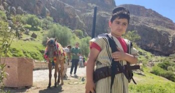 یک راننده دوبار ماموران پلیس را زیر گرفت
