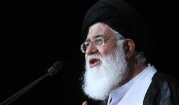 دختران و پسران آزادانه در فضای مجازی می گردند و رفیق پیدا می کنند
