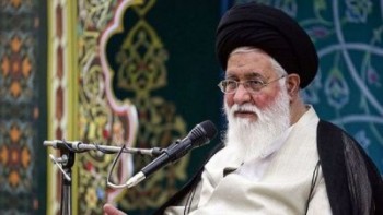 با دو اصطلاح گردشگری و شهروندی در مشهد مخالف هستم