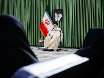 جمهوری اسلامی در دل ملت‌ها عزیزترین است