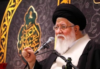 باید از القائات اساتید نااهل و لائیک پیشگیری شود