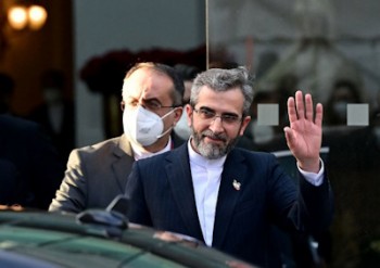 ایران با تروئیکای اروپا در امارات مذاکره کرد