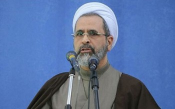 راه معالجه مشکلات اجتماعی فعال تر شدن مساجد و بسیج است