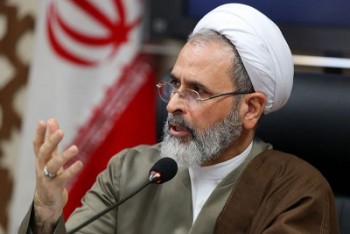 خریداران زیادی در خارج از ایران پای انقلاب اسلامی ایستاده‌اند 