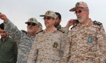 تحرکات دشمن در زمین و هوا رصد می‌ شود