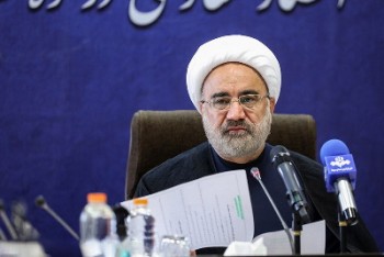 در زندان‌های ما به روی تمام دنیا باز است