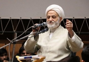 دیپلم و لیسانس تارک‌الصلوه به هیچ دردی نمی‌خورد
