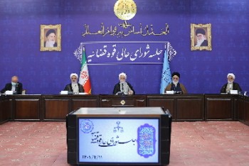 یک مسئله را بهانه می‌کنند و می‌خواهند ایران را به هم بریزند