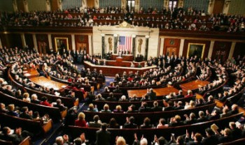 ۴۶ عضو کنگره آمریکا خواستار تداوم تحریم‌های ایران شدند