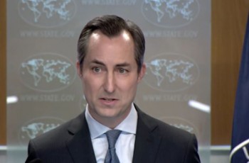 زنان و دختران در ایران باید آزاد باشند هرچه میخواهند بپوشند زنان و دختران در ایران باید آزاد باشند هرچه میخواهند بپوشند