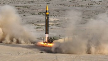 ایران از موشک‌ خیبر رونمایی کرد