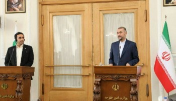 از مذاکره و دیپلماسی فرار نمی‌کنیم