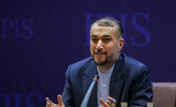 ایران روی خطوط قرمز خود ایستاده و خواهد ایستاد