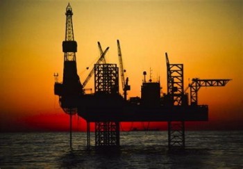 پاریس خواستار بازگشت نفت ایران به بازار شد