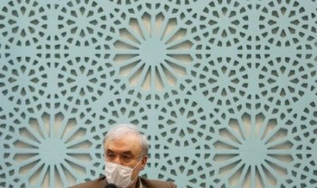 ایران می گوید در عرصه تولید واکسن کرونا معرکه رقم می زند