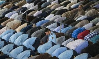 نماز جمعه همچنان در مراکز استان های ایران اقامه نخواهد شد 
