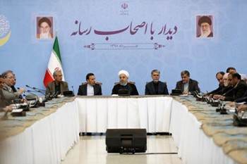 روحانی اصل 59 قانون اساسی را بن‌بست شکن خواند