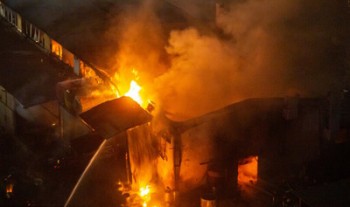 آتش‌سوزی در پاساژ آزادی اصفهان ۲۵ مجروح بر جای گذاشت