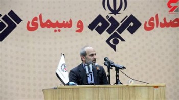 جنس رسانه ملی و نماز جمعه با هم یکی است