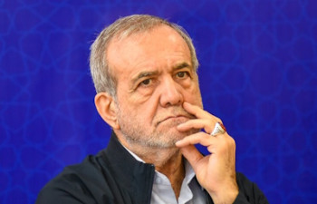 دولت ندارد که مدرسه بسازد