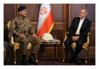 مردم ایران به آمریکا بی اعتمادند مردم ایران به آمریکا بی اعتمادند