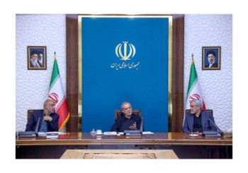 با قدرت در کنار فقرا میایستیم با قدرت در کنار فقرا میایستیم