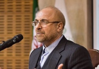 دشمنان اسلام شب و روز غصه میخورند و دق میکنند دشمنان اسلام شب و روز غصه میخورند و دق میکنند