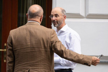 مجوز نماینده آمریکا در امور ایران تعلیق شد