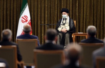 انقلابی بودن حتماً باید با عقلانیت و خردمندی همراه باشد