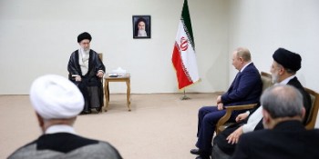 دلار را باید از معاملات جهانی خارج کرد