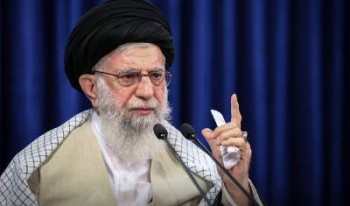 رهبر انقلاب: اهانت نشریه فرانسوی به پیامبر(ص) نابخشودنی است