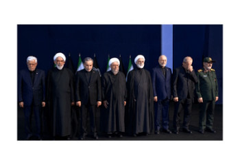 ادای احترام سران قوا و مسئولان ارشد به پیکر مطهر امام شهید ادای احترام سران قوا و مسئولان ارشد به پیکر مطهر امام شهید
