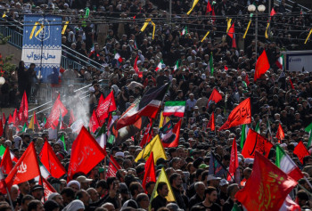 ایران یکشنبه تعطیل شد