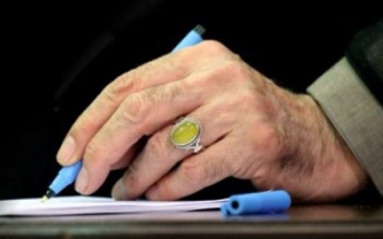 همت بلند، خردمندی، درست‌اندیشی و توکل ابزار حل مشکلات هستند