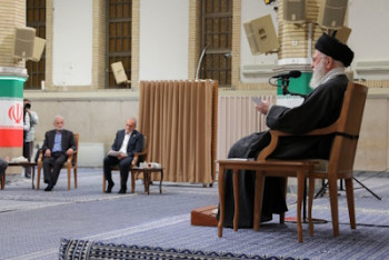 هستیم تا مشکلات مردم را حل کنیم