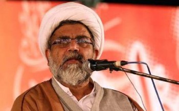 آیت‌الله خامنه‌ای یک رهبر الهی است