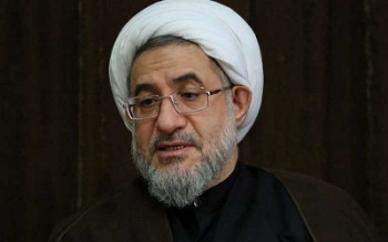 در زمان غیبت باید از ولی فقیه زمان اطاعت کنیم