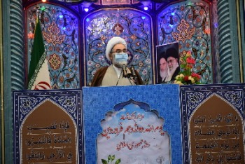خداوند رهبر انقلاب را به عنوان نعمت بزرگ به ملت ایران عنایت کرد