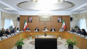 حجاب تکلیف شرعی، قانونی و سیاسی است