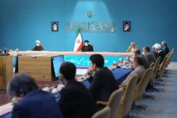 رفع تحریم‌ها تنها راهکار حل مشکلات اقتصادی نیست