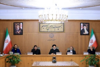 مدیران در ماه‌های منتهی به پایان سال اقدامات امید آفرین انجام دهند