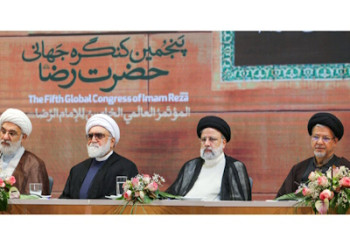 حکمرانی ولایی با دیکتاتوری یا دموکراسی متفاوت است