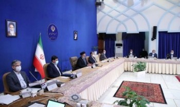 سینما باید در خدمت انقلاب قرار بگیرد