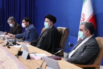 با سوداگری و انتشار اخبار کذب معیشت مردم را دچار مشکل می کنند