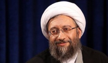 صادق آملی لاریجانی از عضویت شورای نگهبان کناره گیری کرد