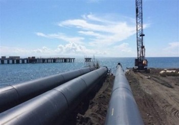 آوردن آب دریای عمان کوبیدن آخرین میخ بر تابوت اصفهان است